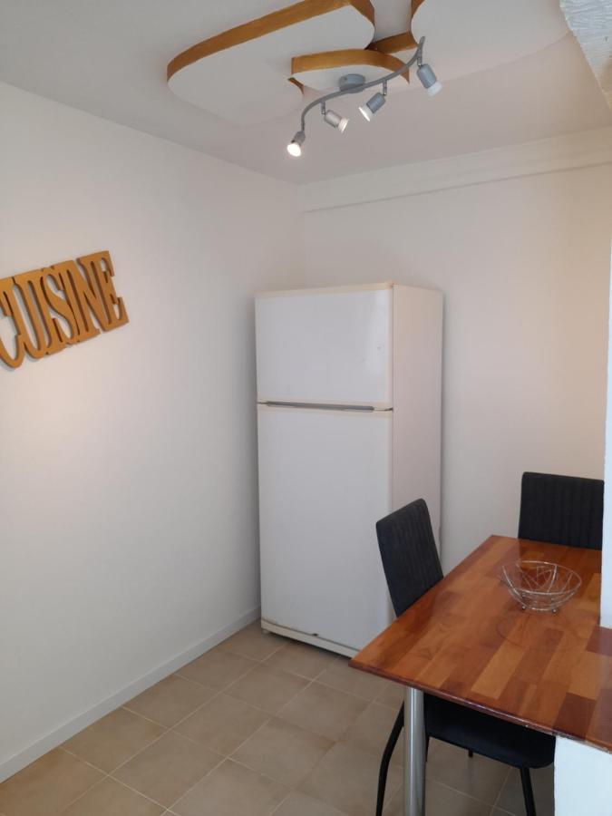 Jasmyna Apartment Sans Pareil Exterior photo